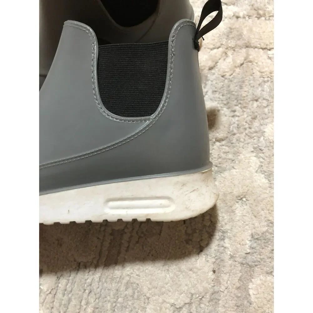 Capelli New York Woman's Matte Grey Chelsea Rain Boot Size 6